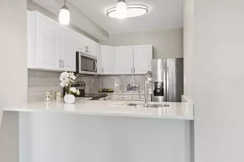 12 Highpoint Cir, Quincy, MA 02169 photo 3
