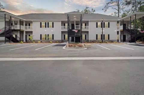 905 Olmstead Dr, Hinesville, GA 31313