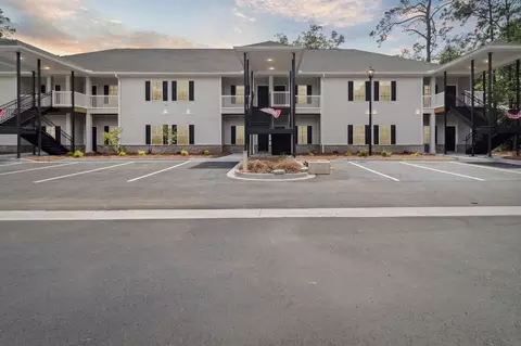 905 Olmstead Dr, Hinesville, GA 31313