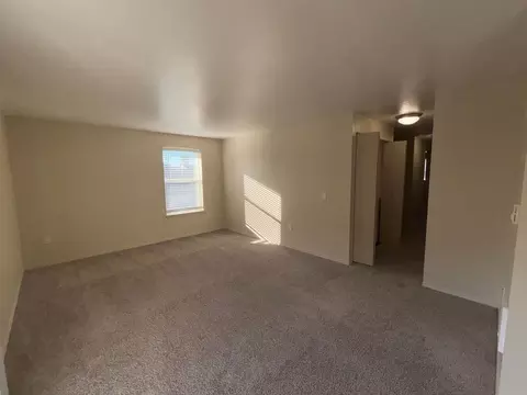 4850 SW 11th St, Gresham, OR 97080 photo 6