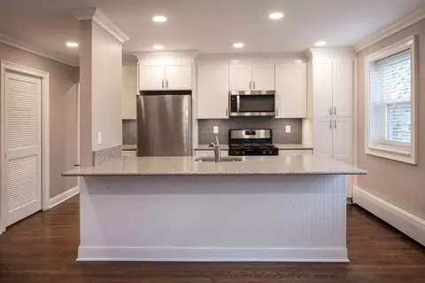 16 Hickory Ave, Bergenfield, NJ 07621