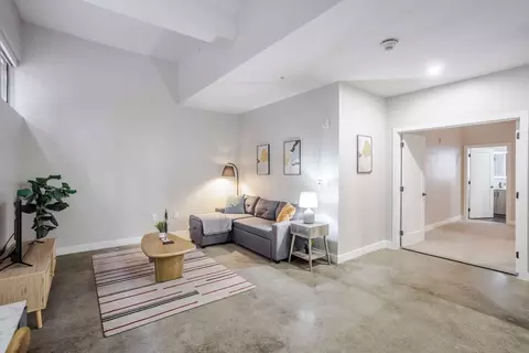 205 W 4th St, Cincinnati, OH 45202