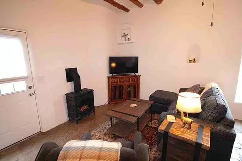 250 Closson St, Santa Fe, NM 87501
