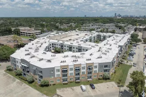 2630 Tanglewilde St, Houston, TX 77063 photo 8