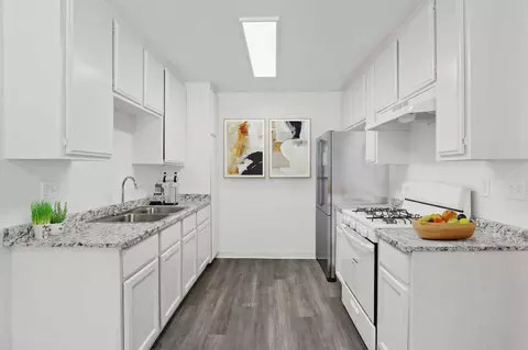 9530 Artesia Blvd, Bellflower, CA 90706