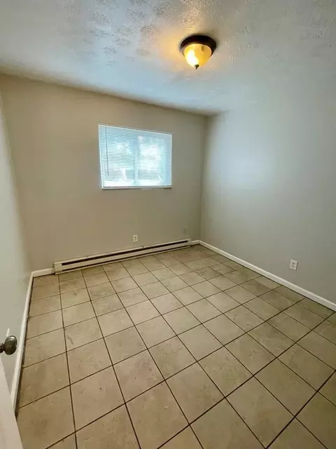 35703574 Mchenry Ave, Cincinnati, OH 45225 photo 4