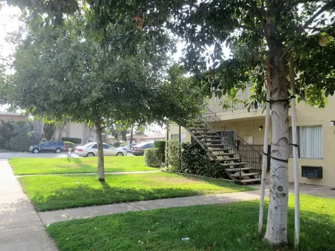 962 S Mollison Ave, El Cajon, CA 92020