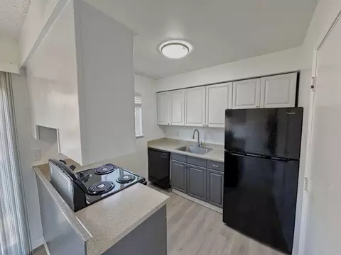 6285 Caldwell Rd, Gladstone, OR 97027 photo 2
