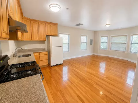 1013 Fair Oaks Ave, Alameda, CA 94501