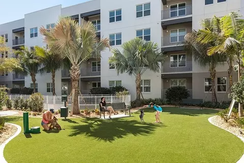 700 Cocoanut Ave, Sarasota, FL 34236 photo 5