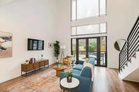 901 W 17th St, Kansas City, MO 64108
