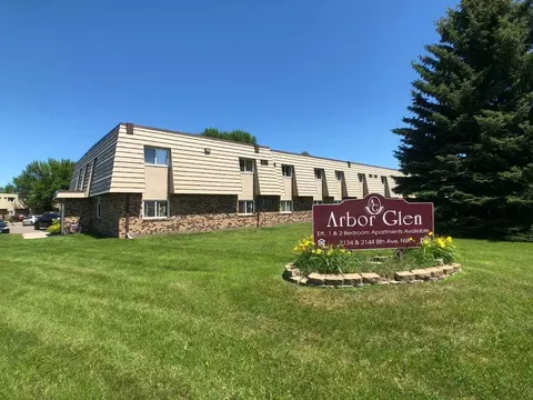2134 8th Ave NW, East Grand Forks, MN 56721