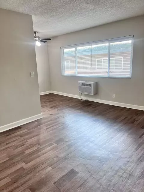 1321 S Vine Ave, Fullerton, CA 92833
