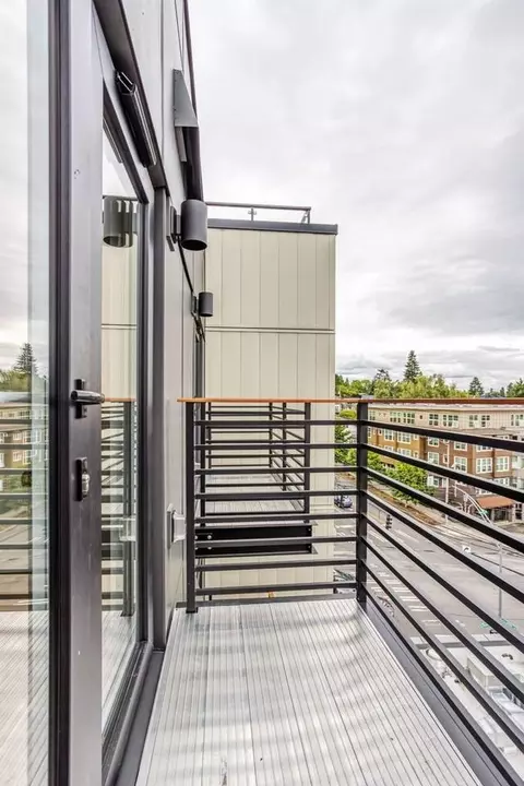 4015 Stone Way N, Seattle, WA 98103 photo 25