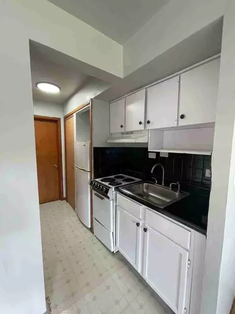 4333 W 95th St, Oak Lawn, IL 60453