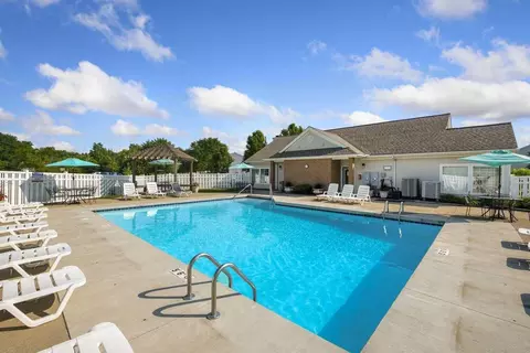 3343 Columbia Woods Dr, Norton, OH 44203