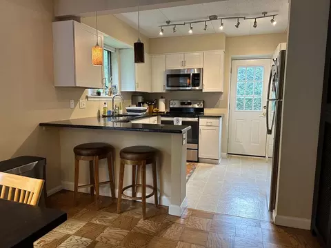 411 W Conestoga Rd, Devon, PA 19333 photo 4