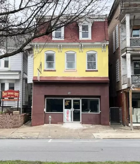 11 S Market St, Shamokin, PA 17872