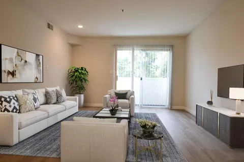 5688 Etiwanda Ave, Los Angeles, CA 91356