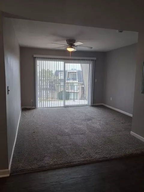 519 W 27th St S, Wichita, KS 67217