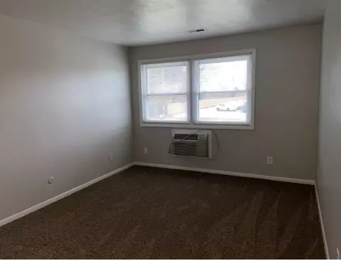 165 W Funderburg Rd, Fairborn, OH 45324