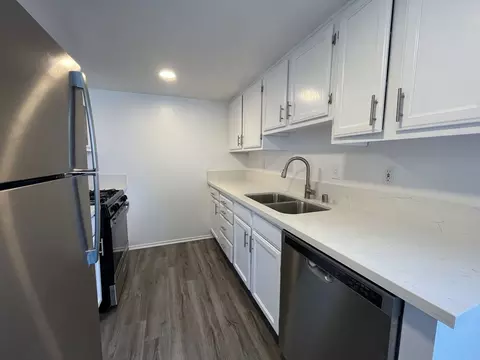 10755 Kling St, Los Angeles, CA 91602