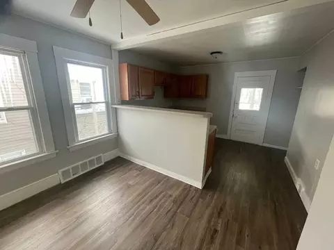 800 E 157th St, Cleveland, OH 44110