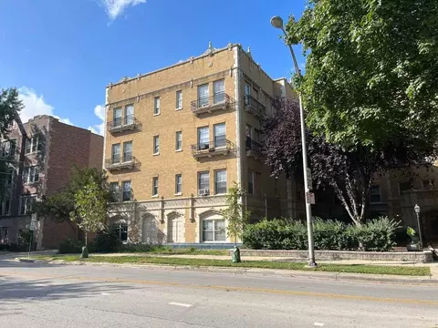 1116 Washington Blvd, Oak Park, IL 60302