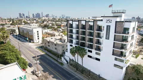 252 N Hoover St, Los Angeles, CA 90004