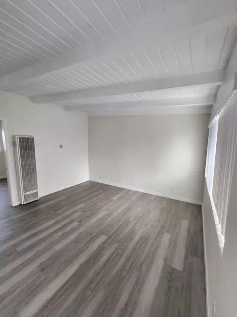 220 S Nevada St, Oceanside, CA 92054