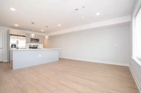 644 N 32nd St, Philadelphia, PA 19104