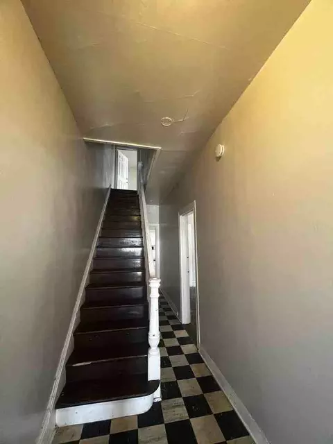 306 W Jackson St, York, PA 17401 photo 2