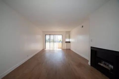 12245 Chandler Blvd, Los Angeles, CA 91607