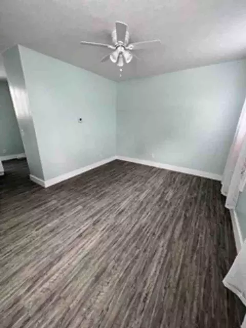 3159 Scranton Rd, Cleveland, OH 44109