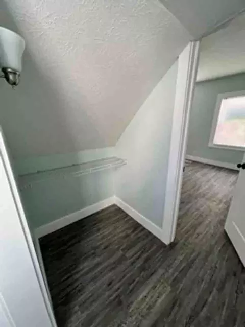 3159 Scranton Rd, Cleveland, OH 44109 photo 4