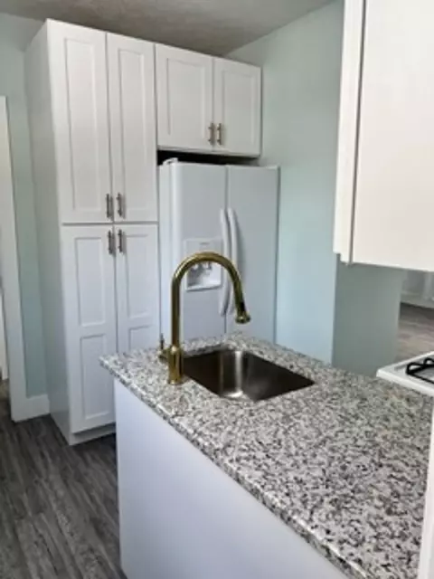 3159 Scranton Rd, Cleveland, OH 44109 photo 3