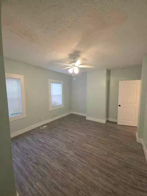 3159 Scranton Rd, Cleveland, OH 44109 photo 8