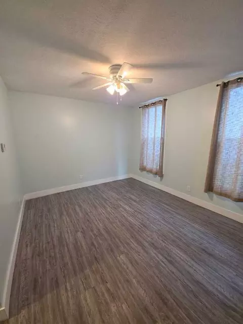 3159 Scranton Rd, Cleveland, OH 44109