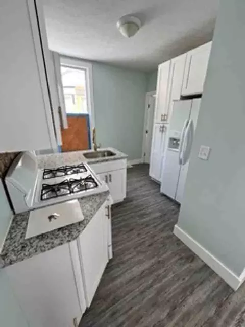 3159 Scranton Rd, Cleveland, OH 44109