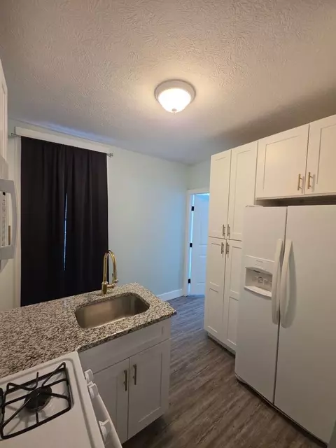 3159 Scranton Rd, Cleveland, OH 44109 photo 4