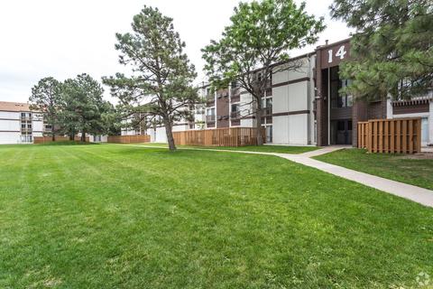 600 S Dayton St, Denver, CO 80247 photo 3