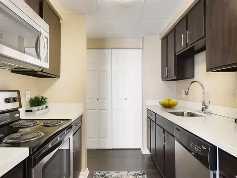 300 Prospect Ave, Hackensack, NJ 07601 photo 2