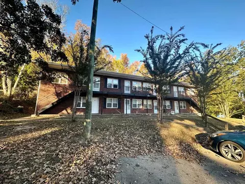 3301 Navajo Dr, Chattanooga, TN 37411