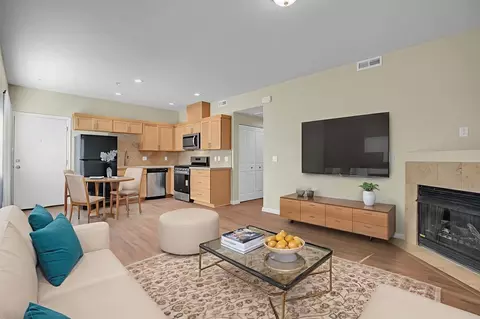 10038 SE Division St, Portland, OR 97266