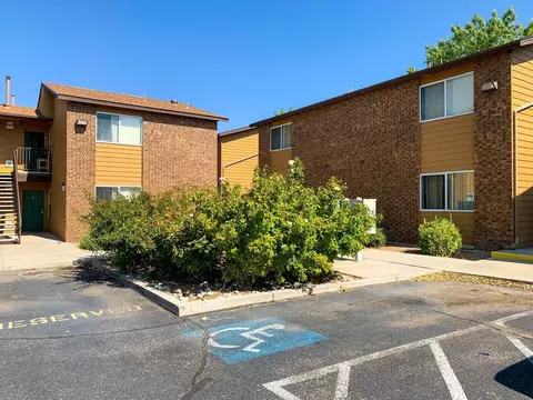 924 Valencia Dr SE, Albuquerque, NM 87108