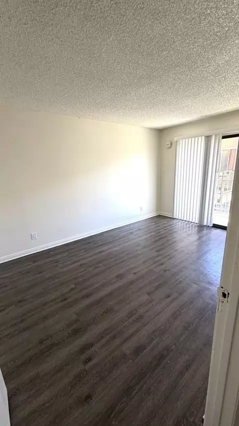 1160 Pacific Ave, Long Beach, CA 90813
