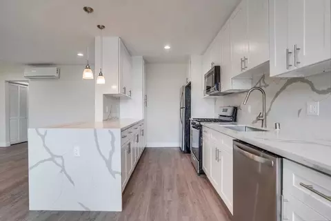 4045 Stevely Ave, Los Angeles, CA 90008