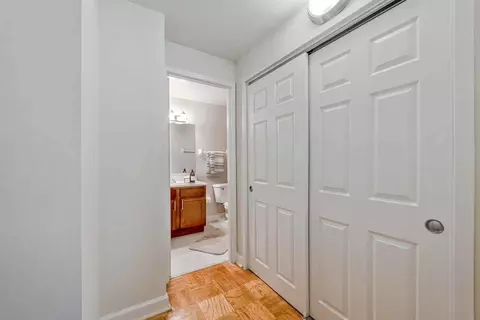 4853 Cordell Ave, Bethesda, MD 20814 photo 10