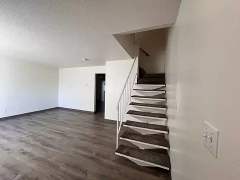 815 SE 223rd Ave, Gresham, OR 97030 photo 2