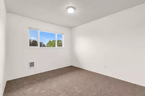 815 SE 223rd Ave, Gresham, OR 97030 photo 25